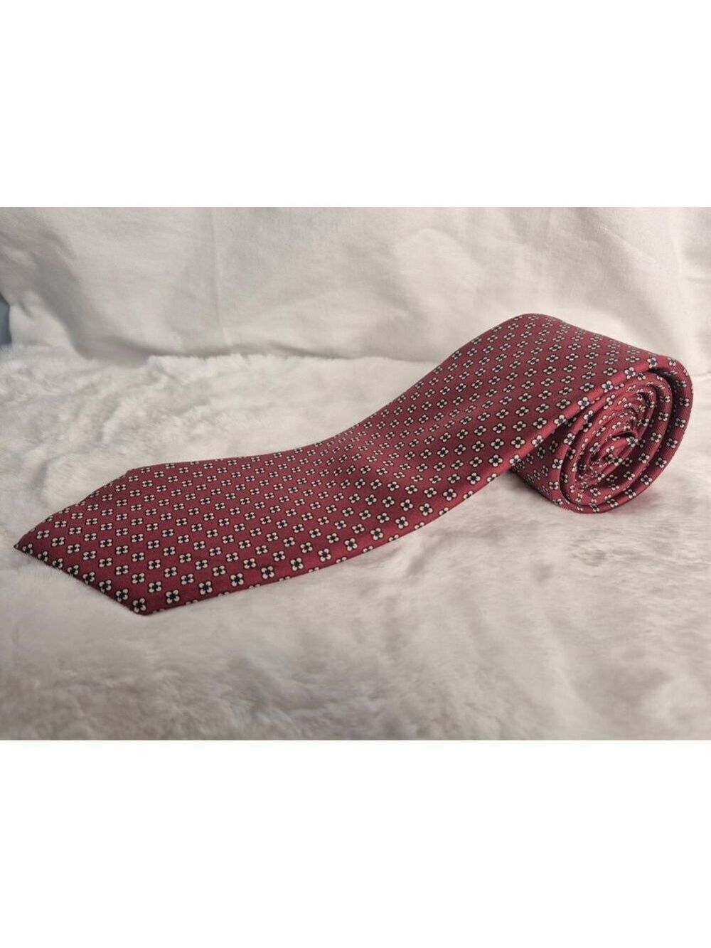 Men's JOHN HENRY Red & White Floral 100% Silk Made in USA Tie